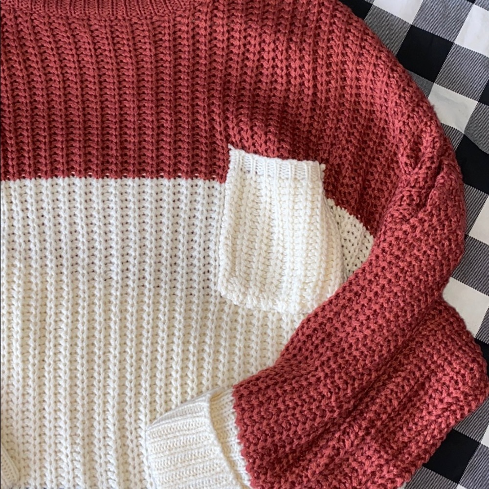 Cuffed Colorblock Pocket Sweater - Picture 3 of 5